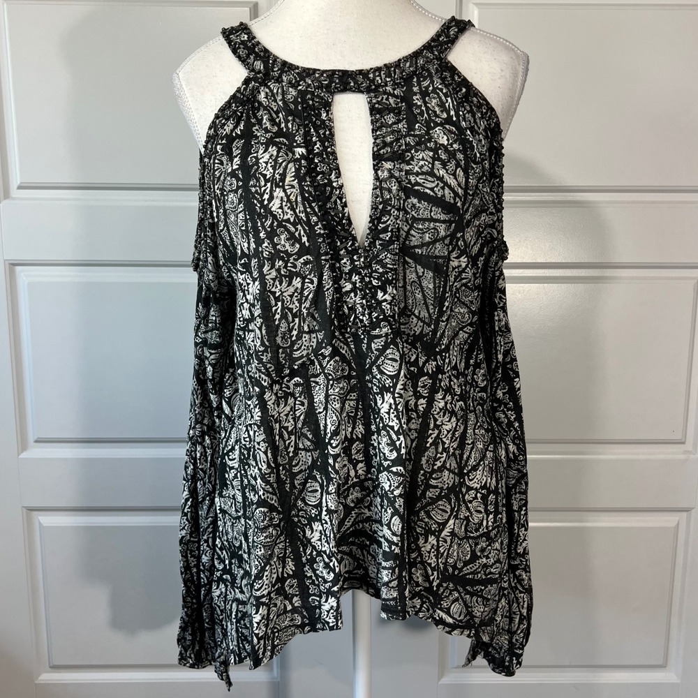 Anthropologie Free People Black White Paisley Cold Shoulder‎ Long Sleeve Top XS